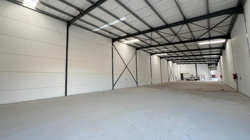 To Let commercial Property for Rent in Killarney Gardens Western Cape